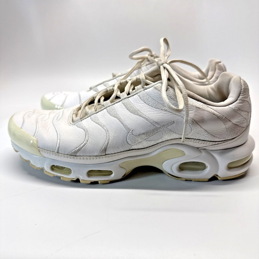 Nike Air Max Plus TN Shoes Mens 11.5 Triple White Athletic Sneakers AJ2029-100